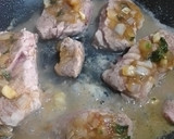 Foto del paso 6 de la receta: Filete al perejil con papas rústicas 🥔🐂