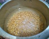 A picture of step 3 of Tri colour Poori with white matar.