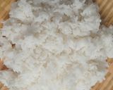 Foto langkah ke 1 dari resep Egg Mentai Rice.