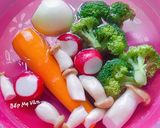 Hình bước làm 1 của món Súp tôm,mực,thịt băm và rau củ