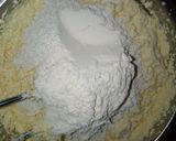 A picture of step 4 of Coconut milk cupcakes.