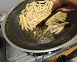 Foto langkah ke 4 dari resep French Fries Daun Kari.