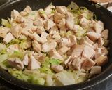 Chilis gyömbéres pirított tészta csirkehússal recept fázis 5 fotója