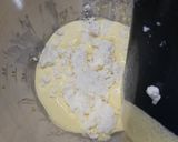 Foto del passaggio 3 della ricetta Ciambella di ricotta all'anice stellato 🌷