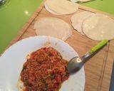 Foto del paso 3 de la receta: Empanadillas de atún multicolor