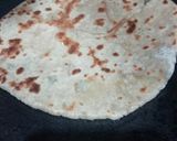 A picture of step 5 of Chilli Potato Paratha.