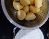 A picture of step 2 of Upvasyachi Thalipeeth (Sabudana paratha).