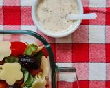 Foto del paso 3 de la receta: Ensalada de fideos tricolor bien mediterránea con aderezo casero