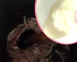 A picture of step 3 of Mutton Kunnah (Matka Gosht).