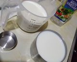 A picture of step 1 of Homemade cream cheese.