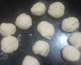 A picture of step 7 of Coconut Caramel Sizzler Bun.