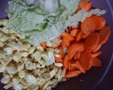 Foto langkah ke 1 dari resep Capcay asam urat (jagung muda, sawi putih, wortel).