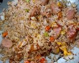 รูปขั้นตอนการทำที่ 5 ของ ข้าวผัดแหนมไก่