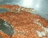 A picture of step 7 of Gajar ka halwa with mawa.