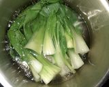 Foto langkah ke 1 dari resep Tumis Pakcoy (dg saos bawang putih).