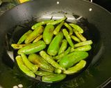 A picture of step 2 of Chilorio de Longaniza.