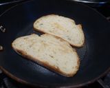 [下午茶輕食] 新鮮無花果吐司（鹹甜口味各一樣，手殘也會做）的食譜步驟1照片