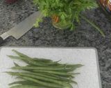 Foto del paso 4 de la receta: Ensalada de calamares, judías verdes y alga wakame