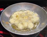 A picture of step 3 of Banana Pakoda.