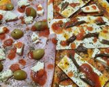 Foto del paso 6 de la receta: Pizza con tomate fresco (2 mitades)