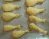 Foto langkah ke 5 dari resep Donat paha ayam.
