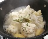 Une image de l'étape 1 de Velouté de choux fleur.