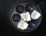 A picture of step 2 of Pizza cups.