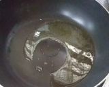 รูปขั้นตอนการทำที่ 3 ของ ไก่ผัดสัปรด