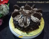 A picture of step 9 of Chocolate Oreo Overloaded Cake.
