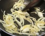 Foto del paso 1 de la receta: Tortilla con pastas, jamón y queso