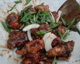 Foto langkah ke 4 dari resep Kulit Ayam Lada Hitam.