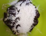 Foto langkah ke 3 dari resep Chocolate Mochi Bread.