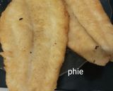 Foto langkah ke 5 dari resep Chinese pan fried fish with soy sauce - ikan dengan kecap asin.