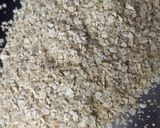 A picture of step 1 of Oats halwa.