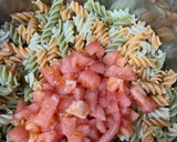 Foto del paso 3 de la receta: Ensalada de pasta
