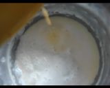 A picture of step 3 of Custard and jelly combo.