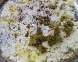 A picture of step 2 of Farali dahi vada.