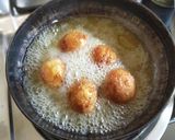 A picture of step 6 of Cheese Kofta Curry.