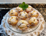 Foto del paso 18 de la receta: Muffins de mantequilla con trocitos de chocolate con leche