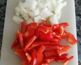 Foto del paso 1 de la receta Tortilla de patata y pimiento rojo