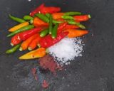 Foto langkah ke 2 dari resep Ayam sere bawang.