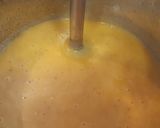 Foto del paso 5 de la receta Crema de calabacín al cheddar con un toque de jengibre