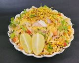 A picture of step 3 of Matki Bhel.