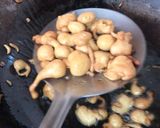 A picture of step 4 of Besan ki phulki.
