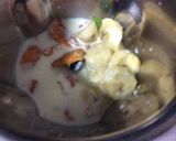 A picture of step 1 of Mango milk shake.