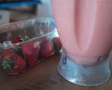 Foto del paso 4 de la receta: Licuado de frutillas