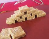 મોહનથાળ (Mohanthal Recipe In Gujarati) રેસીપી સ્ટેપ2ફોટો
