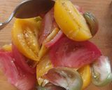 Foto del paso 2 de la receta: Ensalada de tomates heirloom