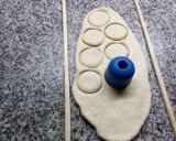 Foto del paso 2 de la receta: Bizcochitos de crema de leche