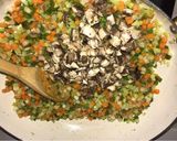 Foto del paso 6 de la receta: Pollo con verduras en brunoise